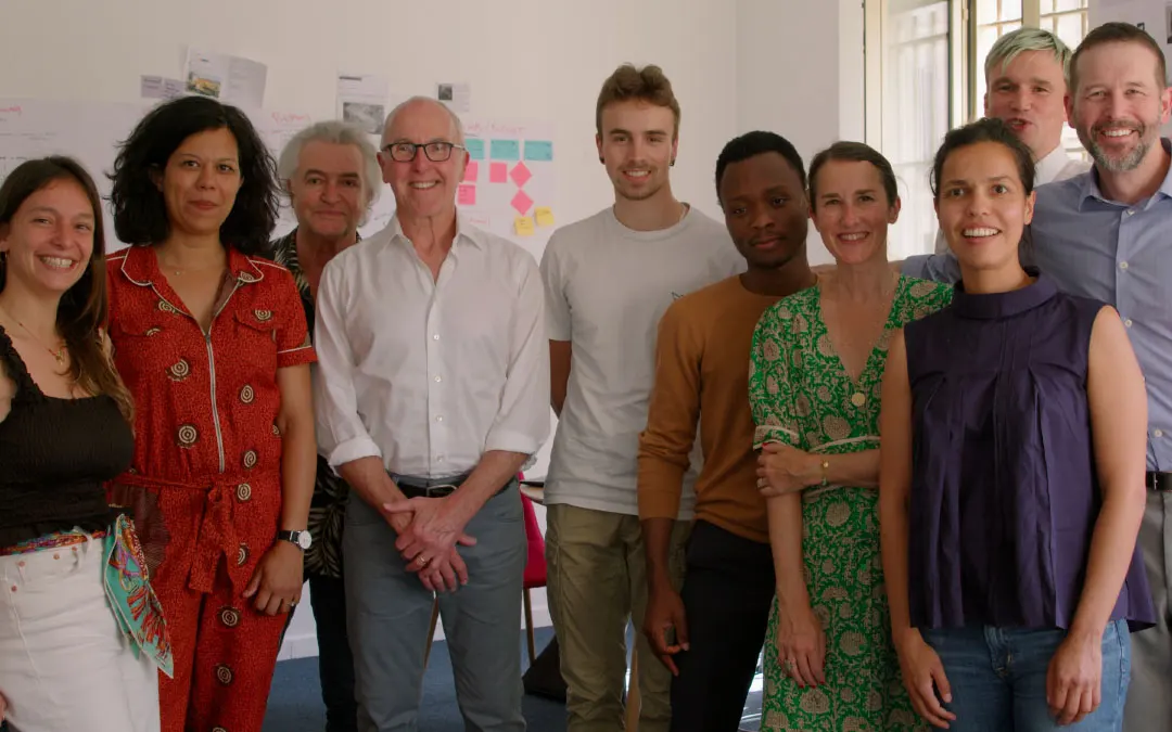 Frank MacCOurt et les étudiants de l'Innovation Lab